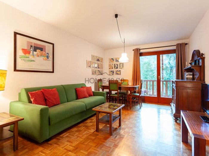 Appartamento bilocale in affitto in Via Circonvallazione, Centro, Courmayeur