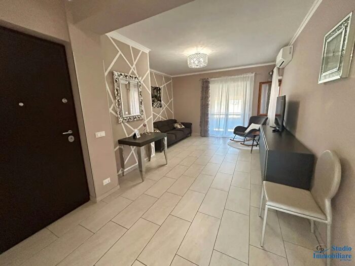 Appartamento con 5 locali in vendita in Via Lazio, Fondi