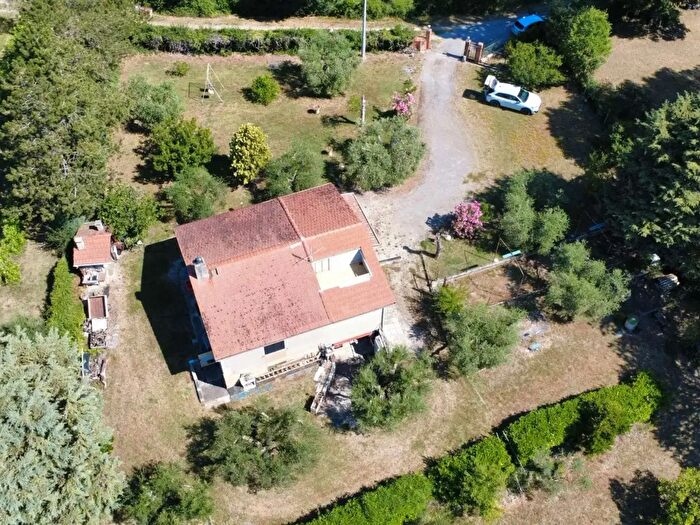 Casa con 5 locali in vendita in Strada Monte Bagnolo Valbiancara, Perugia