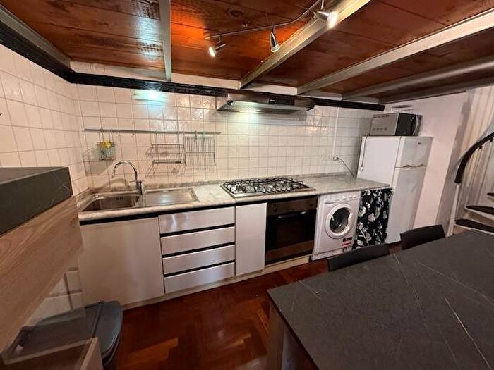 Appartamento trilocale in affitto in Via Bartolomeo Carandini, Centro Storico, Modena