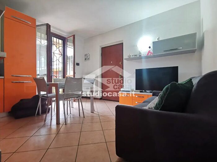 Appartamento bilocale in vendita in Via aLocatelli, Misano Di Gera DAdda