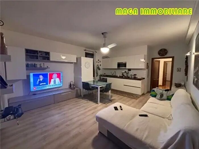 Appartamento trilocale in vendita in Campi Bisenzio