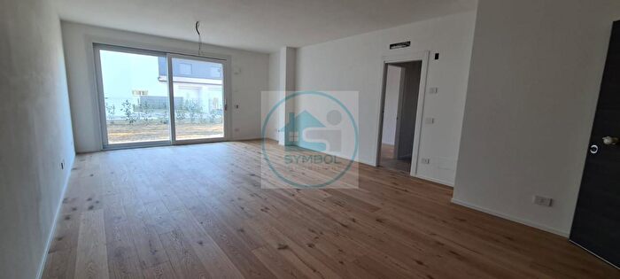 Appartamento trilocale in vendita in Via Martiri della Libertà, Spinea