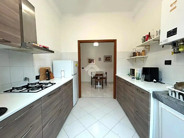 Appartamento trilocale in vendita in Via Gorizia, Genova