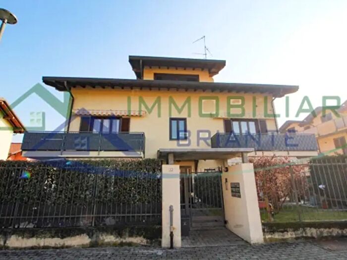 Appartamento trilocale in vendita in Via Giovanni Falcone E Paolo Borsellino, Cardano Al Campo