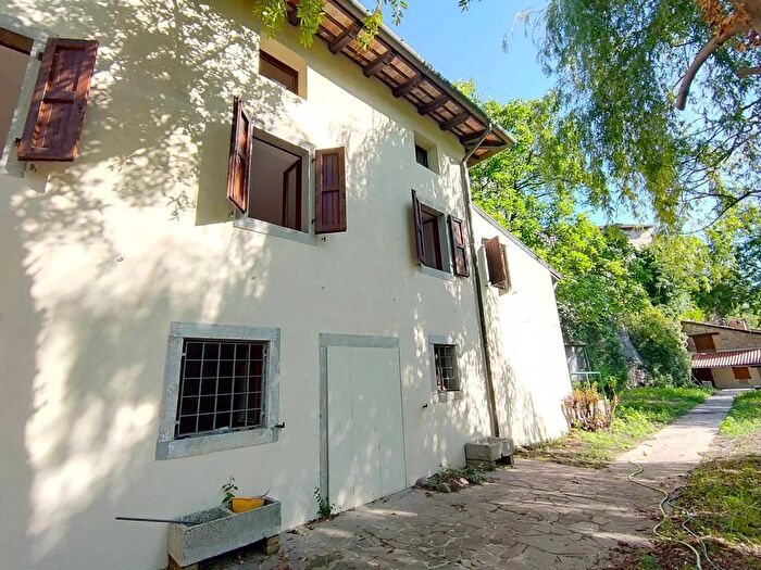 Casa con 16 locali in vendita in Piazza Paolo Diacono Cividale del Friuli, Cividale Del Friuli