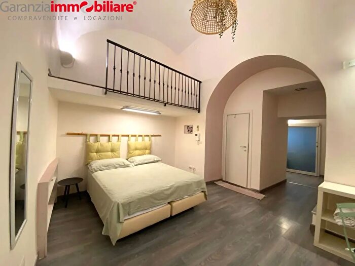 Appartamento monolocale in vendita in Via Monte di Dio, Napoli