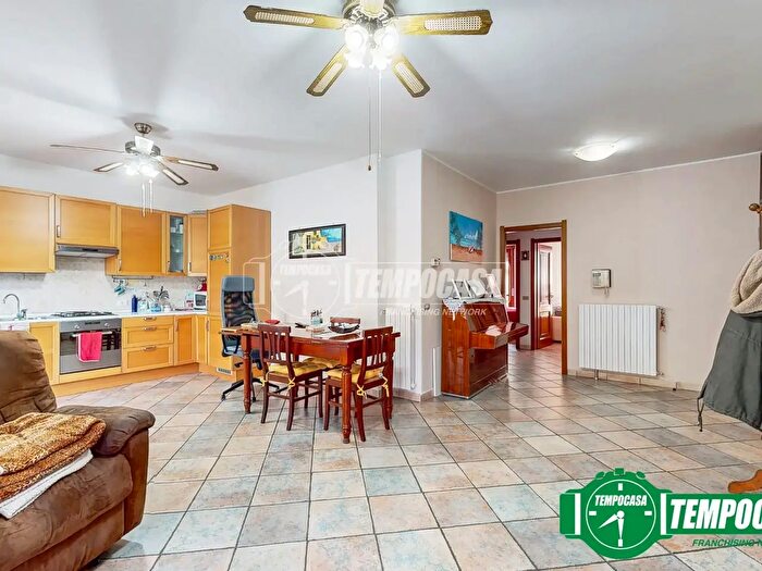 Appartamento quadrilocale in vendita in Via Nuova Costa, Ovada