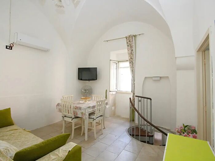 Casa bilocale in vendita in Via Arcivescovo Zezza, Ruffano
