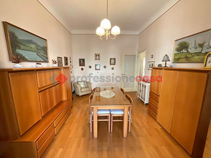 Appartamento trilocale in affitto in Via Gianfranco Zuretti, Cascina dei Pomi, Milano