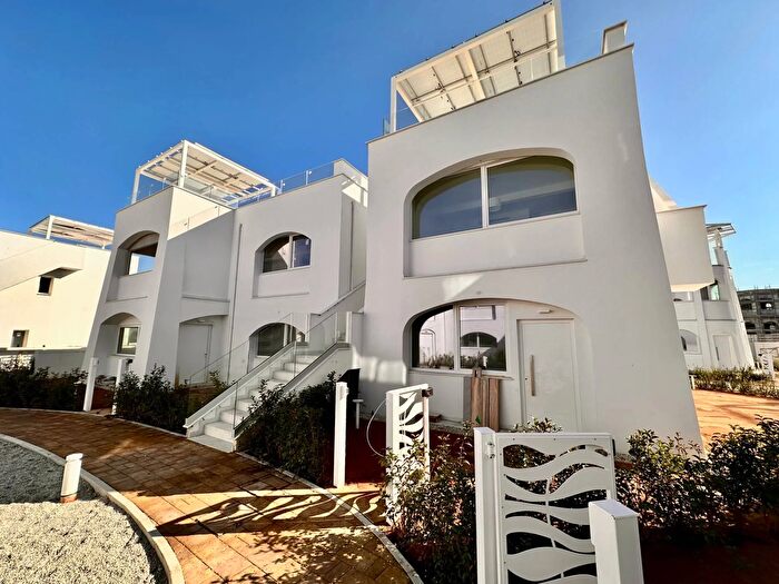 Case in Vendita e in Affitto - 3