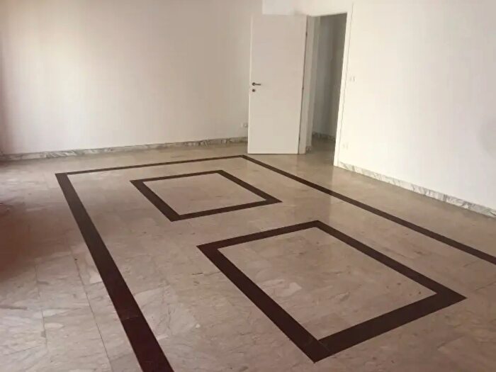 Appartamento con 5 locali in affitto in Via Oglio, Siracusa