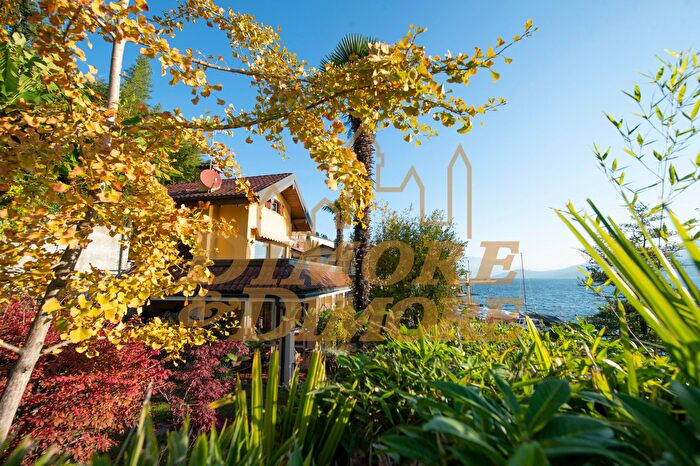 Casa quadrilocale in vendita in Ghiffa