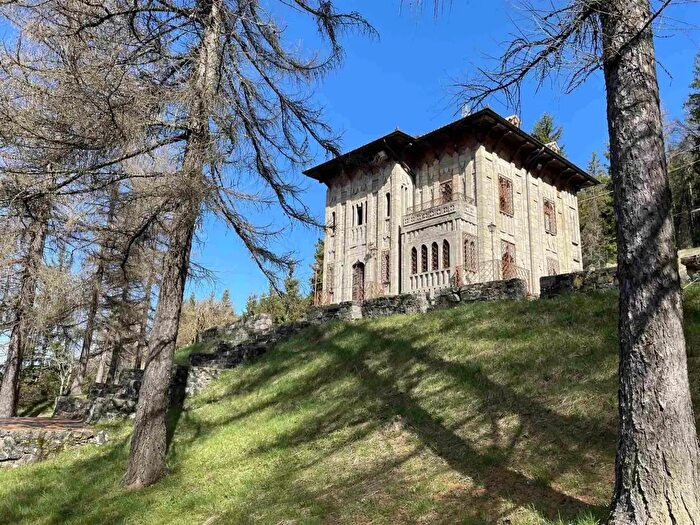 Casa con 11 locali in vendita in Località Casa Ciocca, Menconico