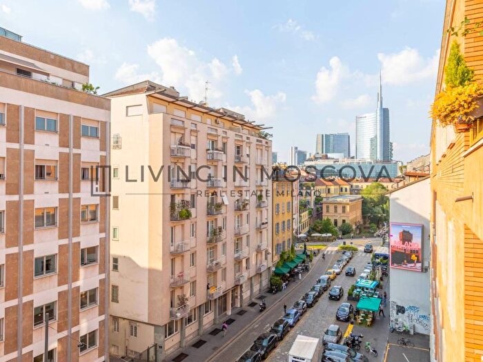 Appartamento trilocale in vendita in Via San Marco, Moscova, Milano