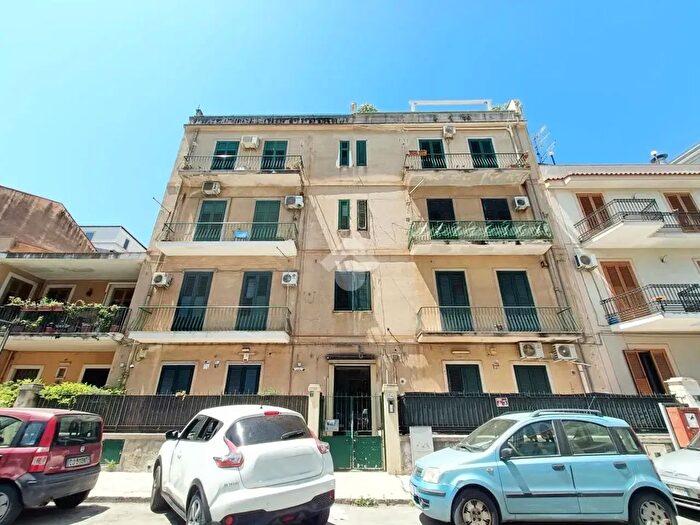 Appartamento quadrilocale in vendita in Via Uditore, Palermo