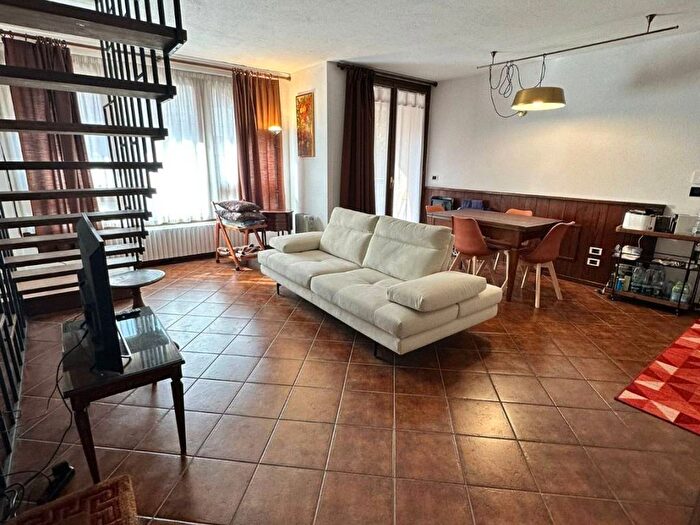 Appartamento bilocale in affitto in Via Giuseppe Francesco Medail, Centro, Bardonecchia