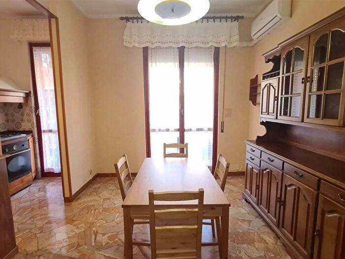 Appartamento con 5 locali in affitto in Ceranesi