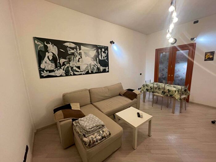 Appartamento bilocale in affitto in Via Tino Savi, Centro, Sesto San Giovanni