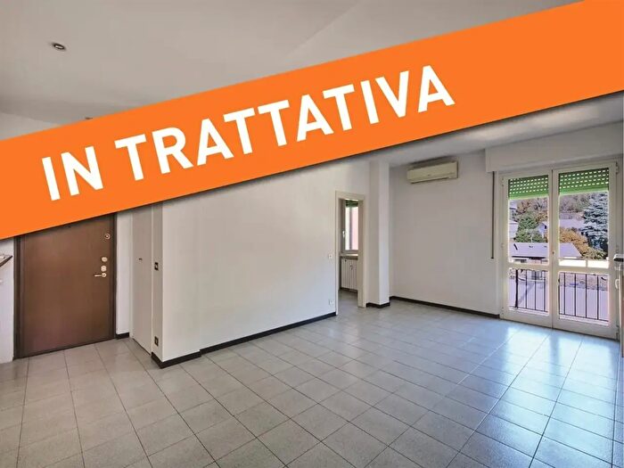 Appartamento bilocale in vendita in Piazza Martiri della Liberazione, Galbiate