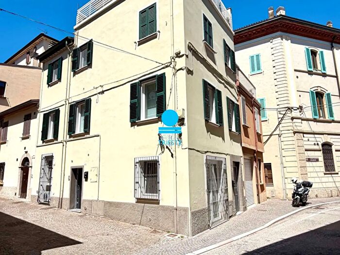 Appartamento bilocale in vendita in Via degli Orti Giuli, Pesaro