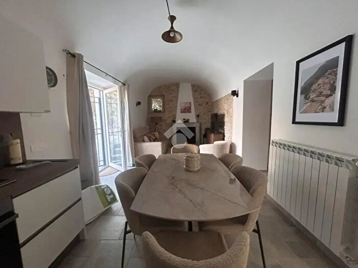 Casa quadrilocale in vendita in Via Napoli, San Donato Val Di Comino