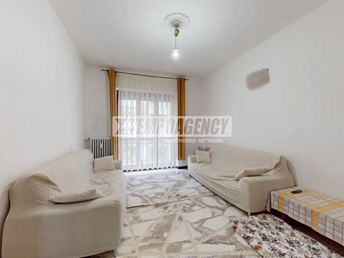 Appartamento trilocale in vendita in Via Nicola Fabrizi, Torino