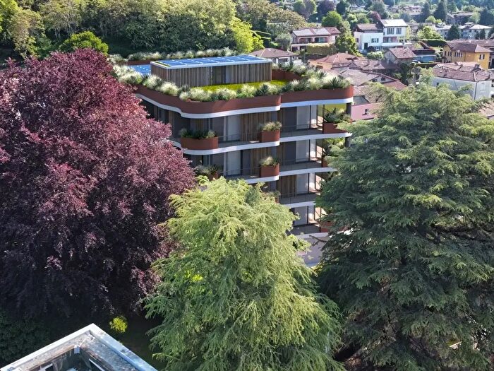 Appartamento trilocale in vendita in Via Mazzini, Cisano Bergamasco