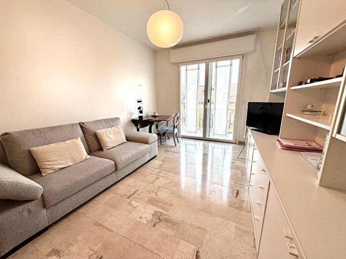 Appartamento trilocale in vendita in Via Palestro, Padova