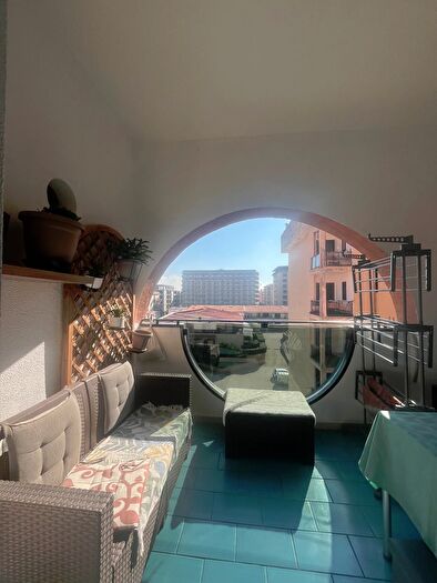 Appartamento trilocale in vendita in Viale delle Rose, Castel Volturno