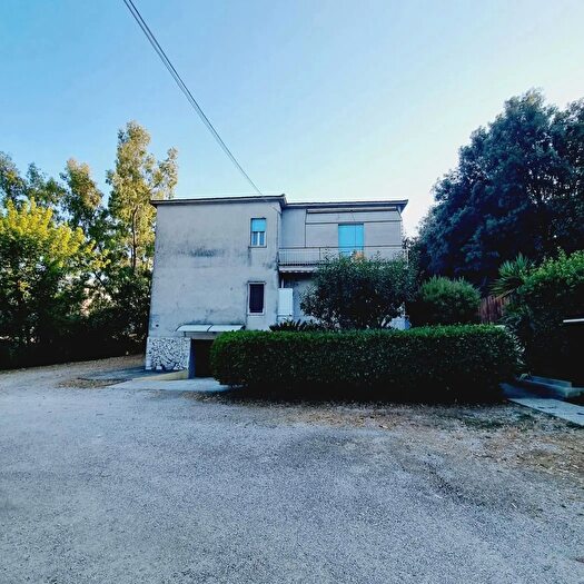 Appartamento trilocale in vendita in Via Grazia Deledda, Aprilia