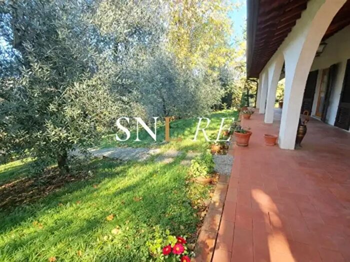 Casa con 6 locali in vendita in Via Leonardo da Vinci, Reggello