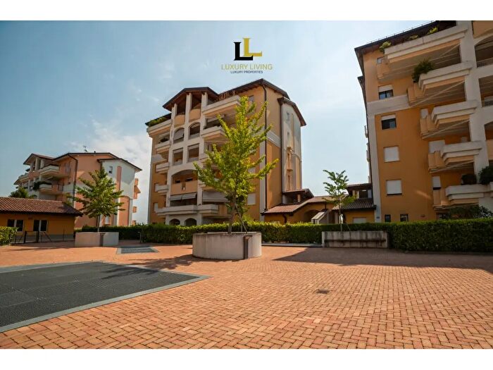 Appartamento trilocale in affitto in Parma