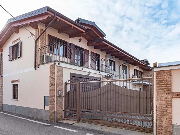 Casa con 5 locali in vendita in Via San Vito, Nole