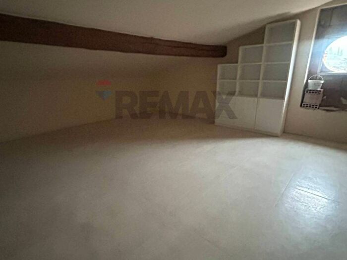 Appartamento trilocale in affitto in Centro, Fumane