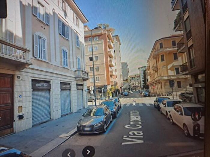 Appartamento bilocale in vendita in Via Niccolò Copernico, Milano