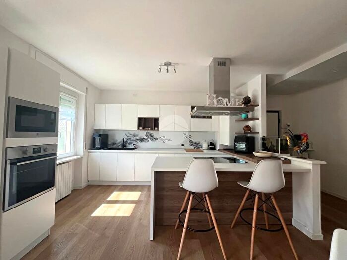 Case in Vendita e in Affitto - 2