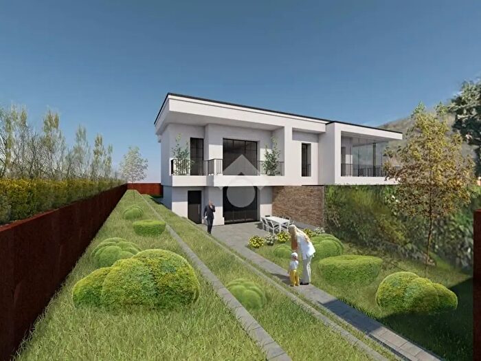 Casa con 6 locali in vendita in Villetta Bifamiliare Via Castelletto, Follina