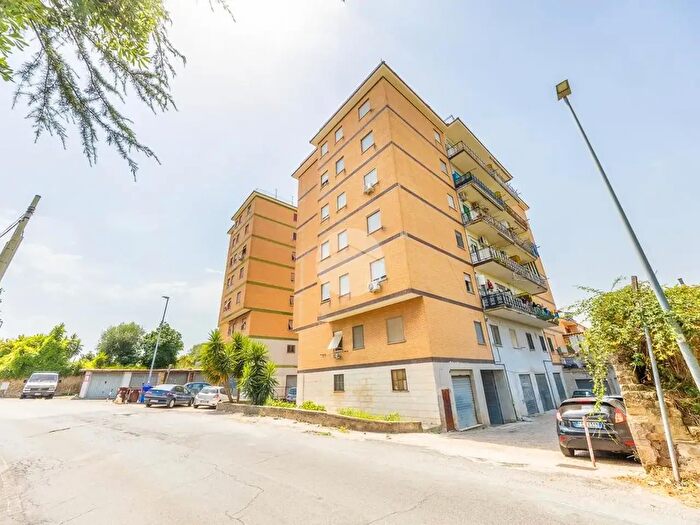 Appartamento trilocale in vendita in Strada Paterno, Tivoli