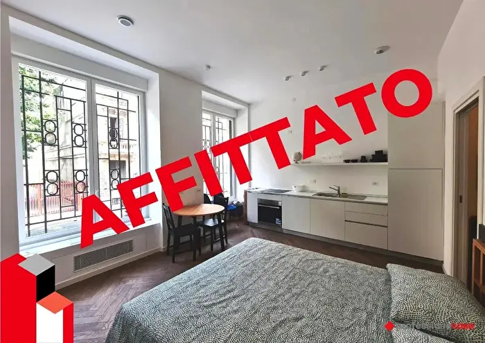 Appartamento monolocale in affitto in Via Rodolfo Farneti, Milano