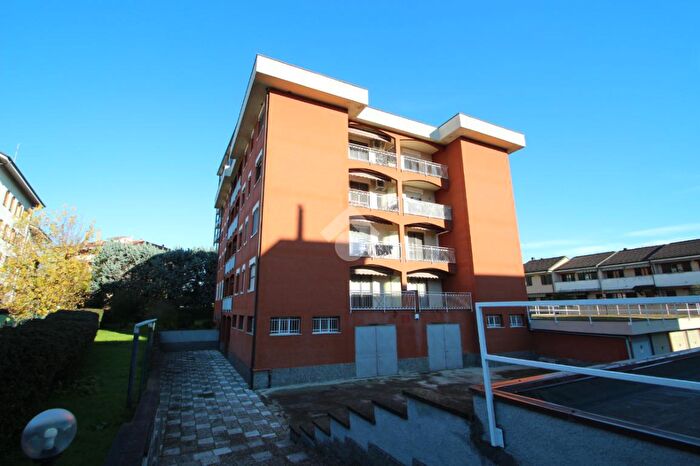 Appartamento trilocale in vendita in Via Carlo Forlanini, Garbagnate Milanese