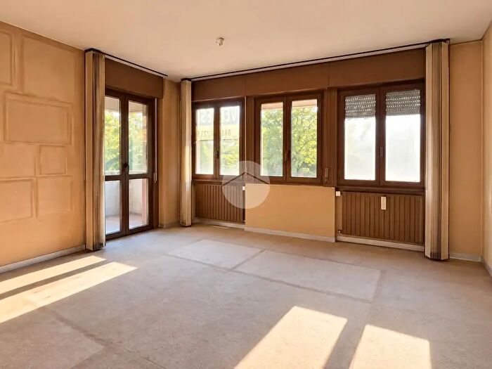Appartamento quadrilocale in vendita in Via Carlo Tassara, Breno