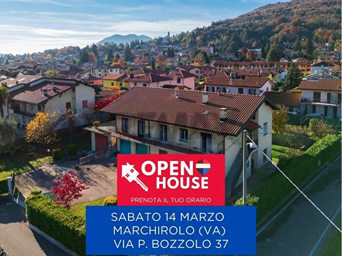 Appartamento trilocale in vendita in Via P Bozzolo, Marchirolo