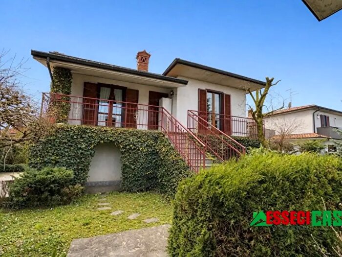 Casa trilocale in vendita in Via Ariberto, Arzago DAdda