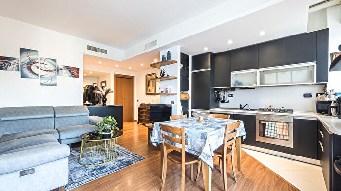 Appartamento trilocale in vendita in Via Tito Livio, Milano