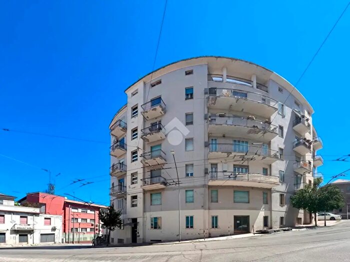 Appartamento trilocale in vendita in Via Madonna degli Angeli, Chieti