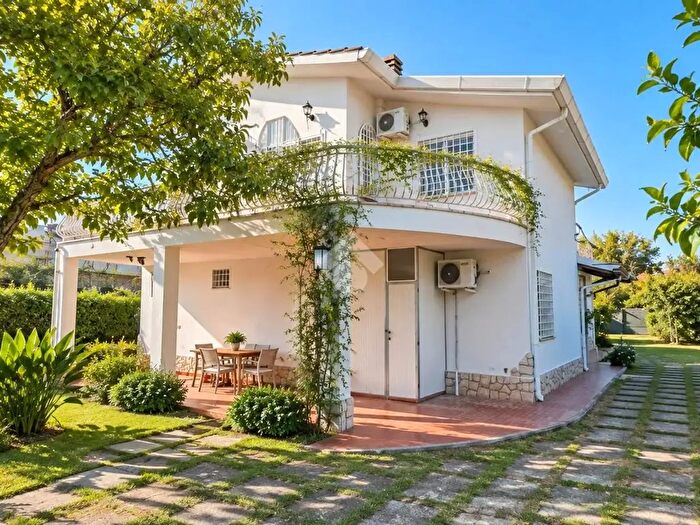 Casa con 5 locali in vendita in Via delle Rose, Terracina
