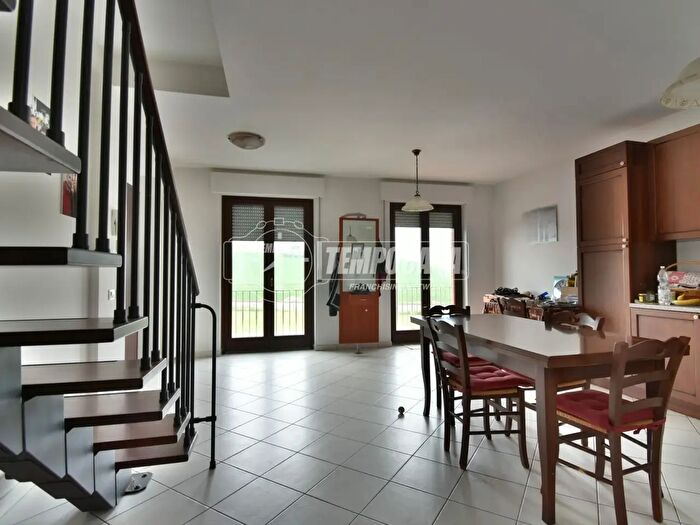 Appartamento con 5 locali in vendita in Pollenza