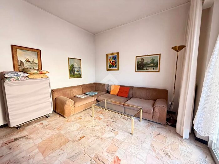 Appartamento trilocale in vendita in Via dei Ceramisti, Albissola Marina