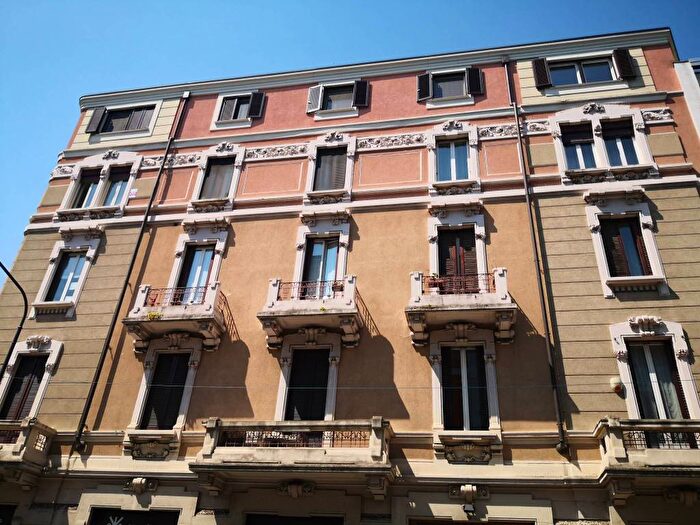 Appartamento monolocale in affitto in Via Pietro Borsieri, Isola, Milano